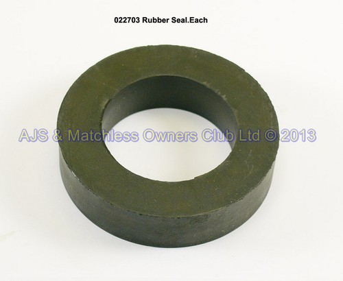 MAGNETO RUBBER SEAL FOR USE WITH SR1 MAGNETO