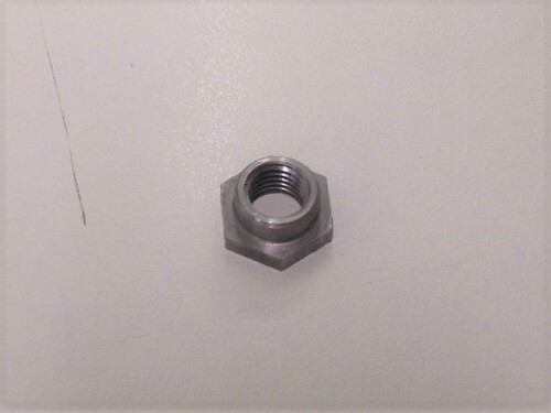 NUT: STUD TO CLUTCH  CENTRE