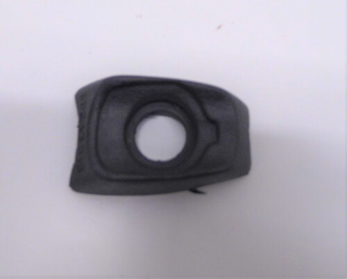 RUBBER GROMMET FOR SIDE LAMPS ALTERNATIVE TYPE TO THE ORIGINAL RUBBERS. 516719